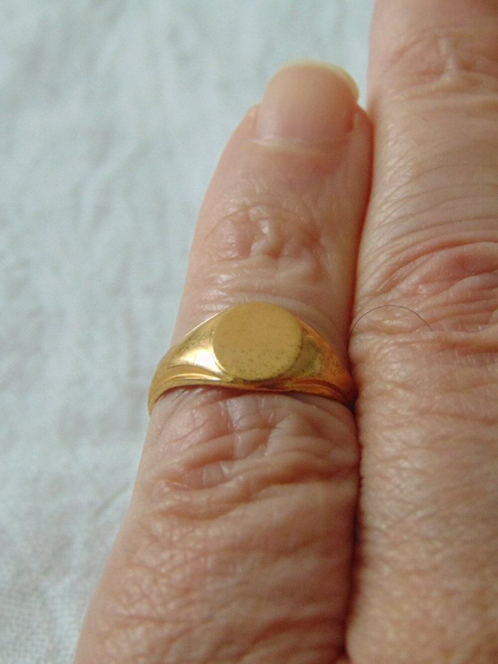 vintage gold plated signet ring sz. 6-1/2
